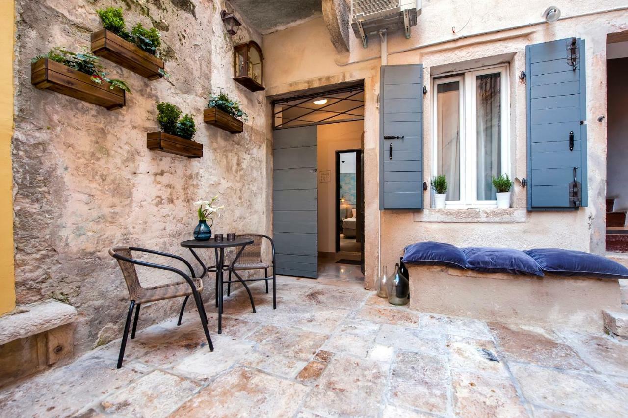 Deluxe Studio G 12 Rovinj Buitenkant foto